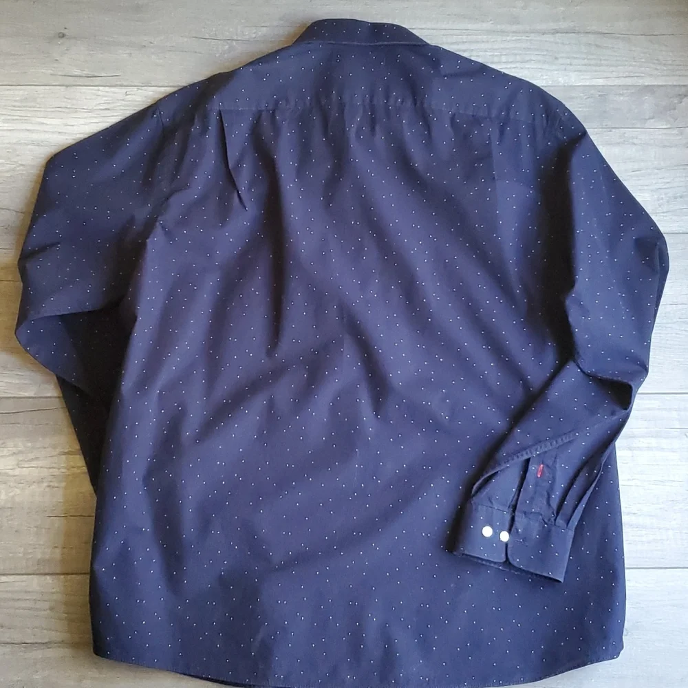 Tommy Hilfiger Dress Shirt - Picture 5 of 5